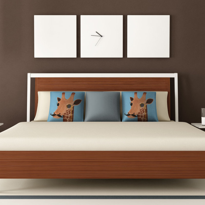 Coussin Mandy Hazell Gentleman Giraffe, 20 po x 20 po