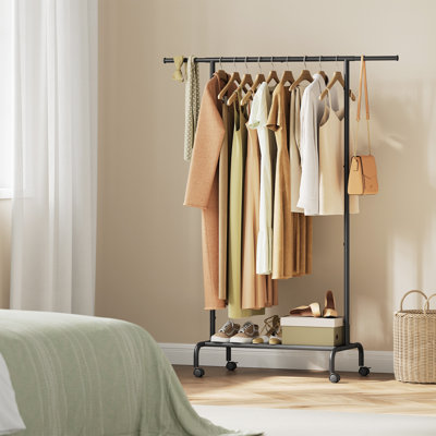 Adjustable Clothing Rack
