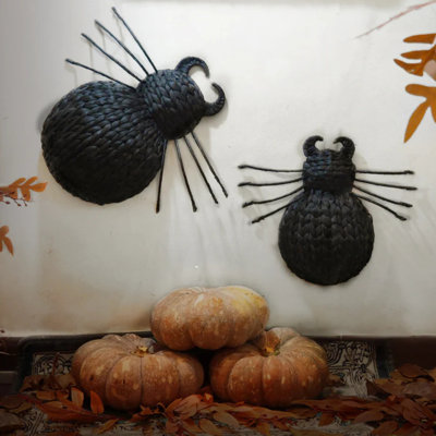 Handwoven Black Spider Wall Decor With Curled Horn Detail – Halloween Accent Art Set Of 2