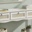 Table d'appoint étroite en rotin blanc, 3 tiroirs et tablette de rangement ouverte