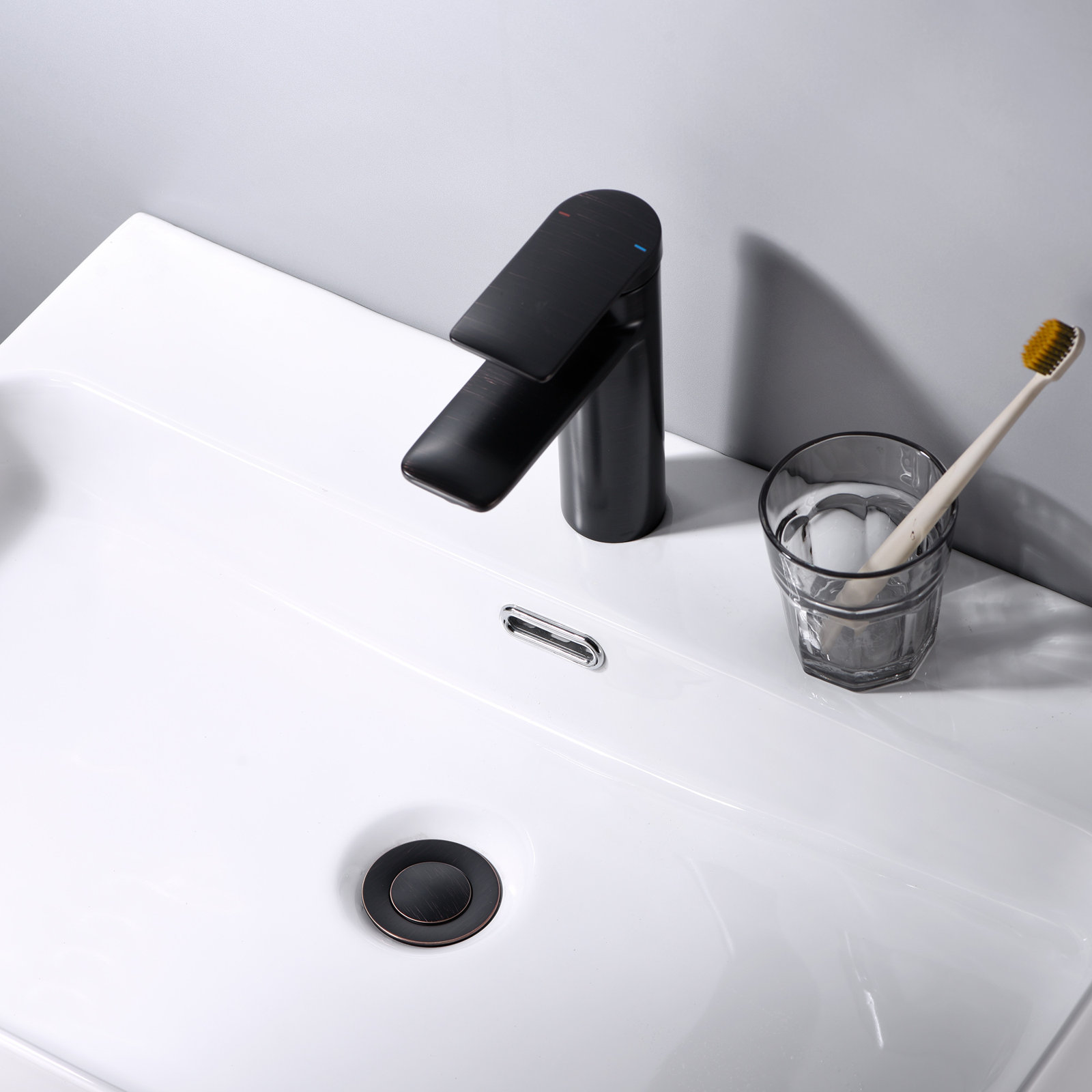 Pop-Up Bathroom Sink Drain with Overflow, Oil Rubbed Bronze