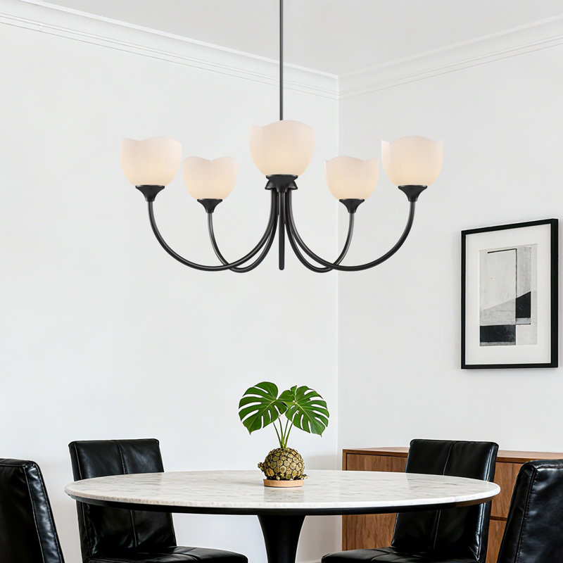 Lustre moderne / traditionnel 5 lumières 33 po Blossom pour salle à manger, Noir mat