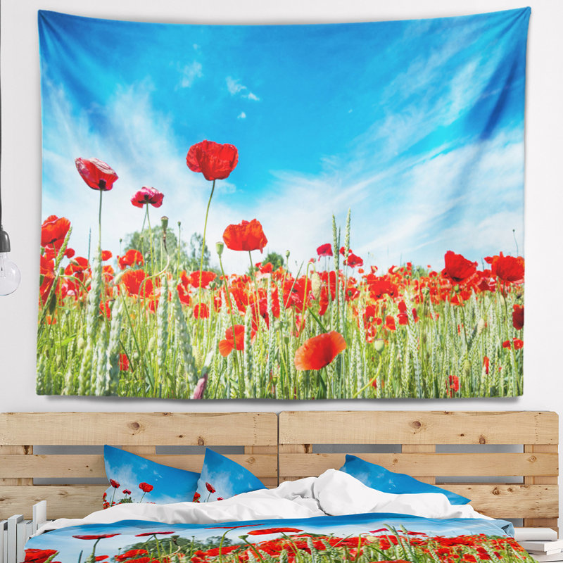 Tapisserie «Red Poppy Garden Under Clear Sky», H 50 po x l 60 po
