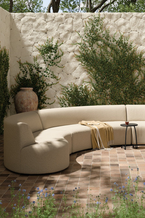Outdoor Sofas & Sectionals