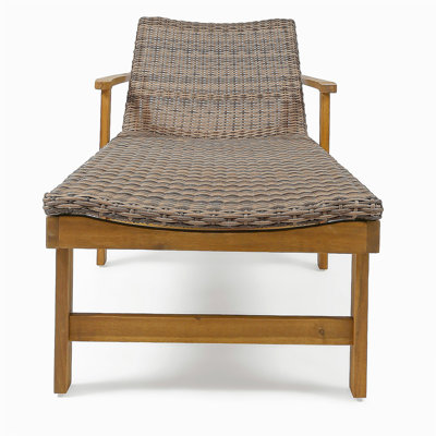 HAMPTON WOOD + WICKER CHAISE LOUNGE