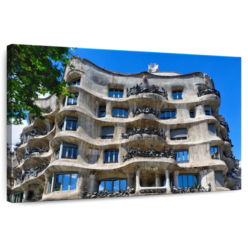 Nicci Casa Mila, H 30 po x l 45 po