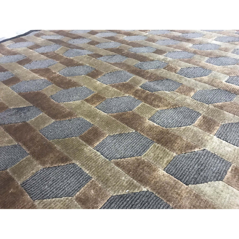 Hand-Knotted High-Quality Taupe Area Rug