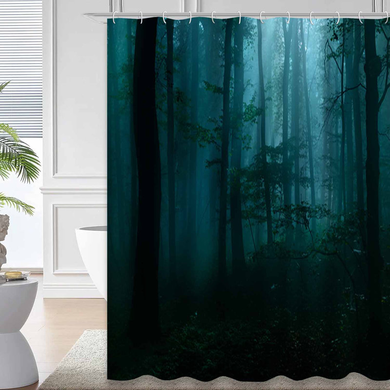 Rideau de douche Spooky Dark Forest, L 72 po x l 84 po