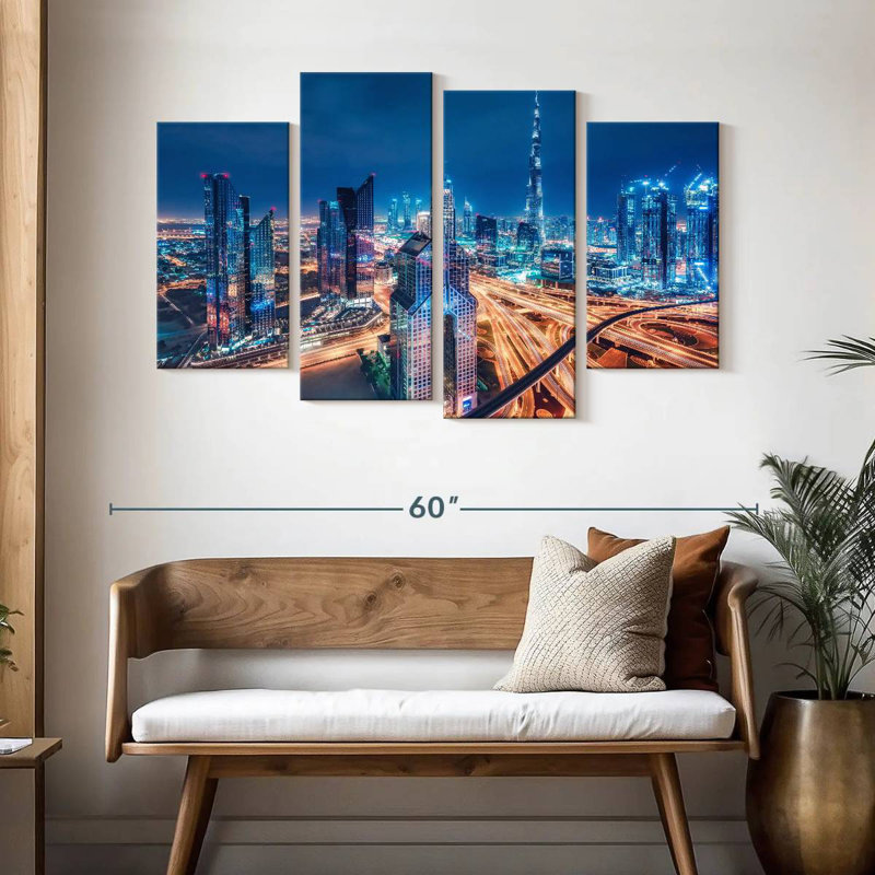 Futuristic dubai skyline Sireci, H 32 po x l 52 po