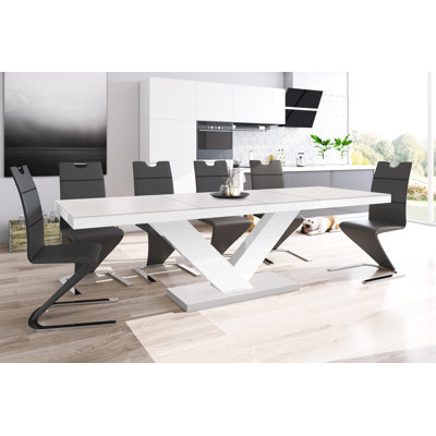 Extendable Dining Table