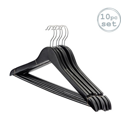 Harbour Housewares - Wooden Coat Hangers