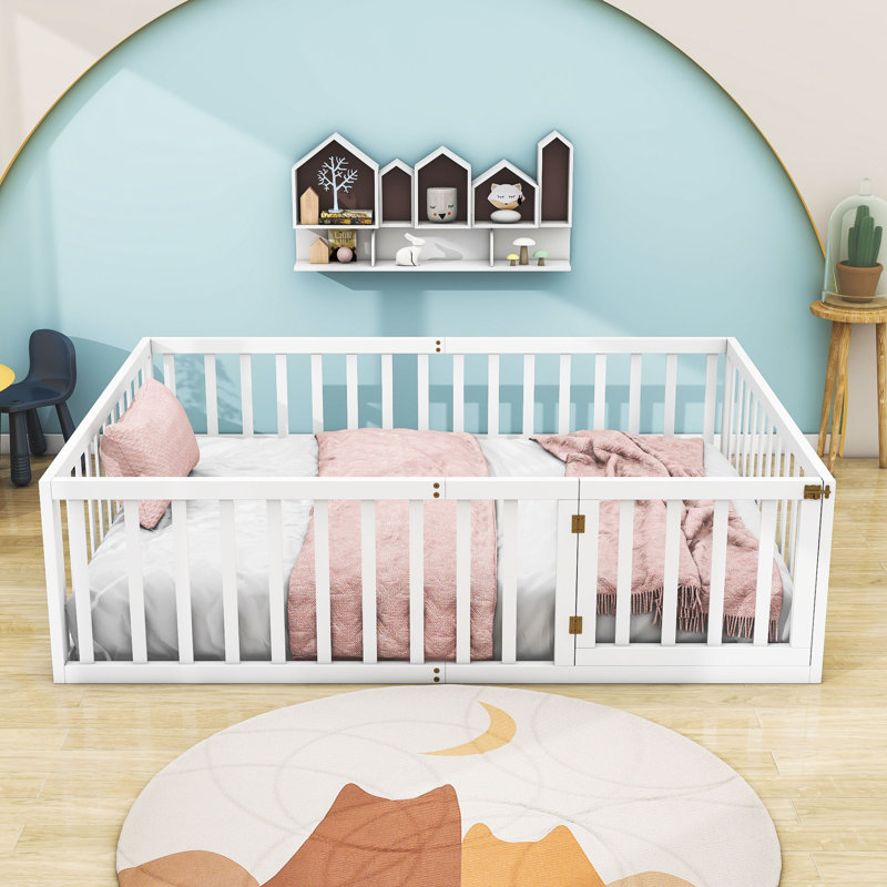Hendrelino Wooden Daybed Frame with Guardrail, White, Queen