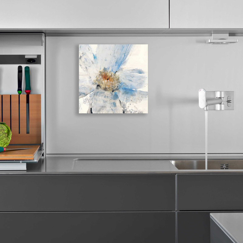 «Custom Floral Blue I» par Tim O'Toole, art mural en verre acrylique, H 12 po x l 12 po x P 0,13 po