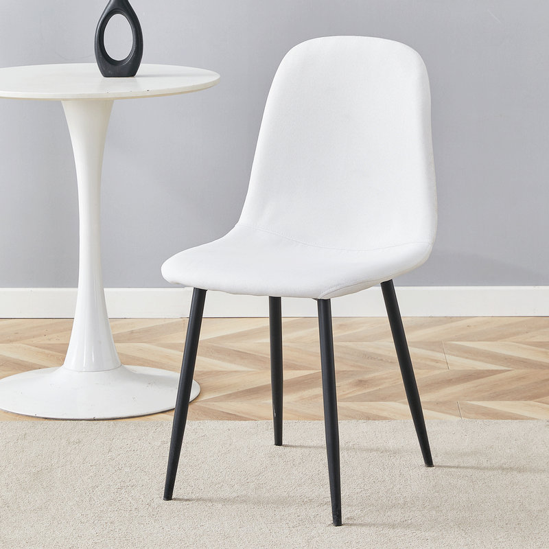 Élégantes chaises de salle à manger blanches avec revêtement en mélange de coton et de lin et pieds en métal noir, ensemble de 4