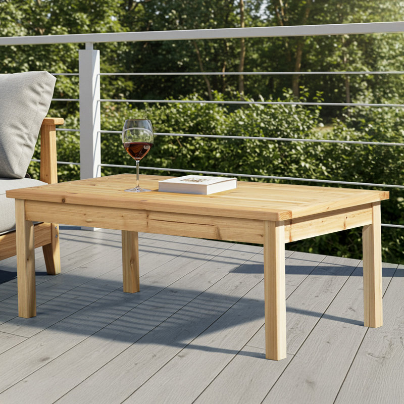 Table de patio en bois brun clair