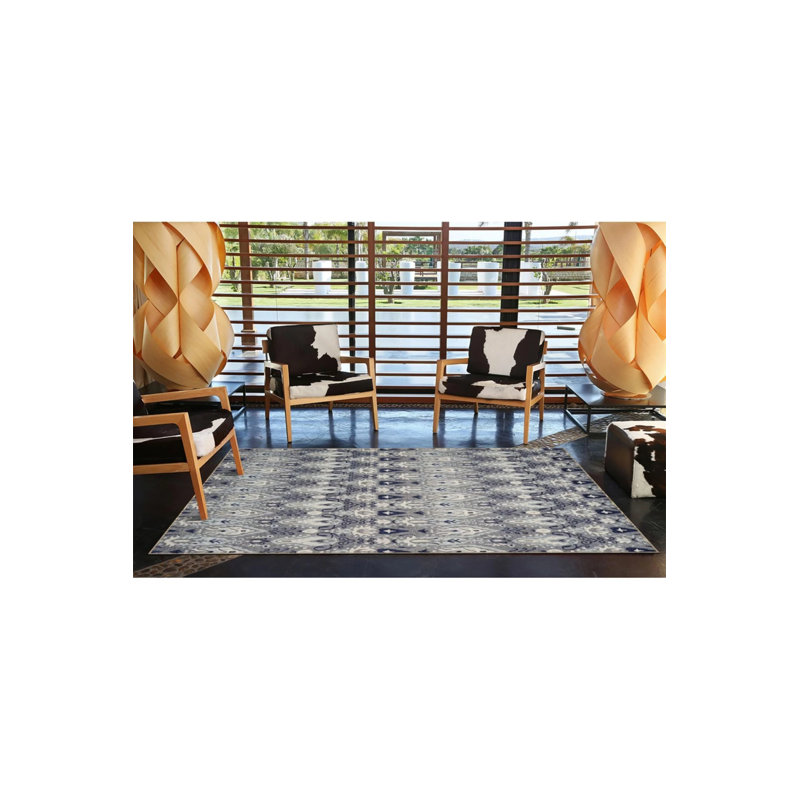 Tapis tissé à motif rétro dans les tons de bleu, Rectangle 2 pi 4 po x 4 pi