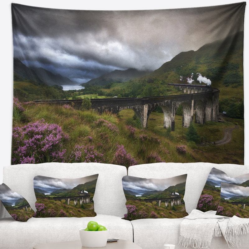 Tapisserie «Schafer Glenfinnan Viaduct Écosse», H 32 po x l 39 po