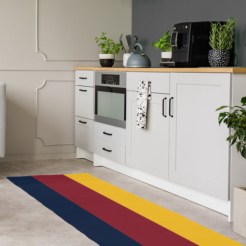 Tapis bleu/jaune/rouge rayé, Tapis de couloir 2 pi 6 po x 8 pi