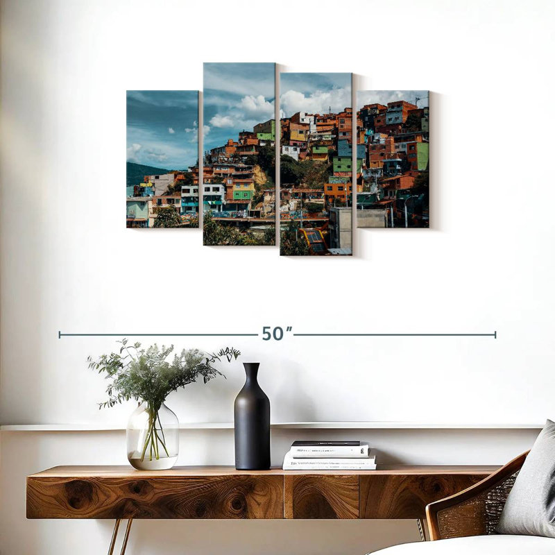 Nicci Medellin Homes, H 22 po x l 36 po