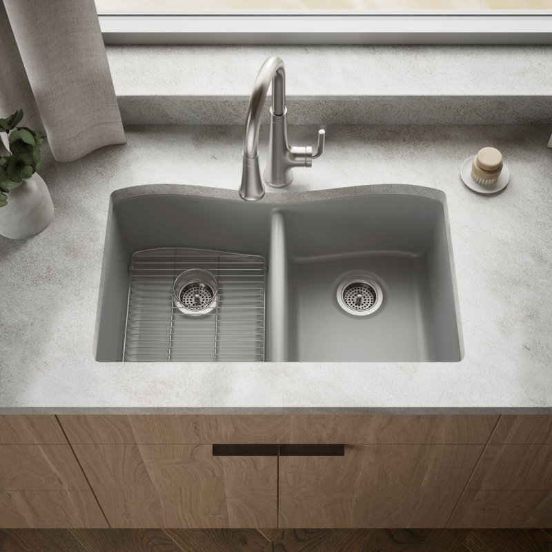 Évier de cuisine à double cuve encastrable L 33 po x l 22 po Kennon