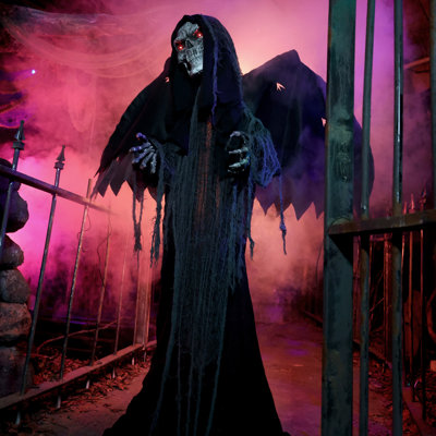 Faucheuse animée debout avec ailes articulées d'Halloween avec bras articulés et yeux rouges à DEL 6,0 pi Haunted Hill Farm