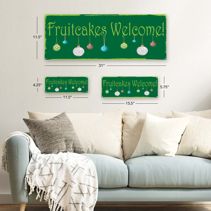 Plaque en métal «Fruitcakes Welcome Christmas», H 4,25 po x l 11,5 po x P 0,04 po