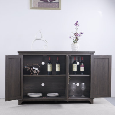 Buffet d'appoint autoportant de 125,3 cm (49,33 po) en MDF avec portes sculptées en miroir acrylique, tablette réglable, grand plateau et sangles anti-basculement pour salon, entrée ou cuisine.