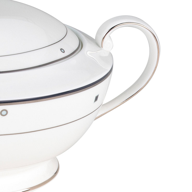 Suppenterrine Shadow aus Bone China
