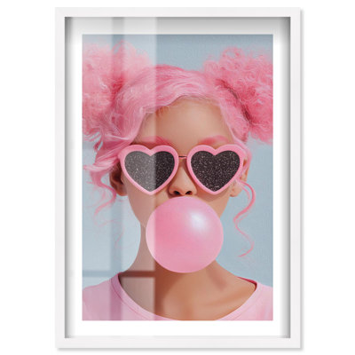 «Bubblegum Babe I Shadowbox Print Coastal Glam Art» par Notoriart, cadre blanc, 16 x 24