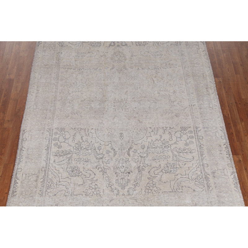 Tapis Tabriz à motif floral délavé Analiyah