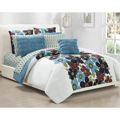 Sue Flannel Floral Comforter