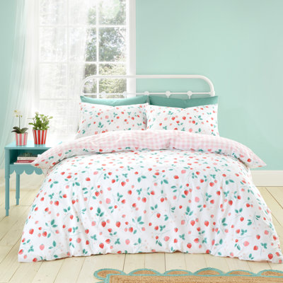 Strawberry Garden Reversible Duvet Cover Set