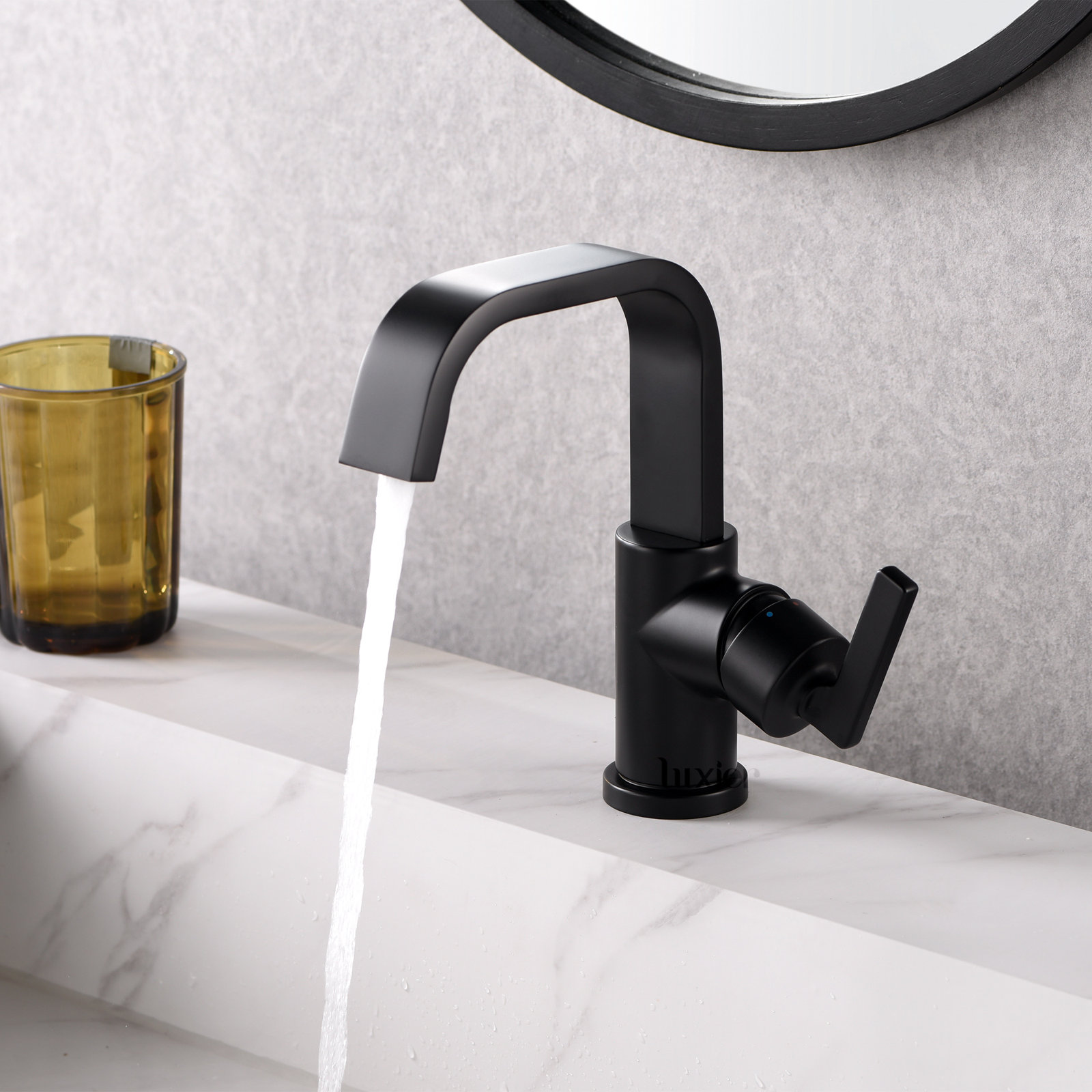 Single Hole Bathroom Faucet with Drain Assembly, Matte Black