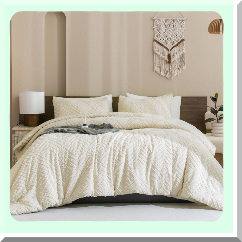 Boho Chic California Dream Comforter Set - Cream Tufted Bedding Collection - Oversized Lightweight Down Alternative Bed Set with Pillowcases