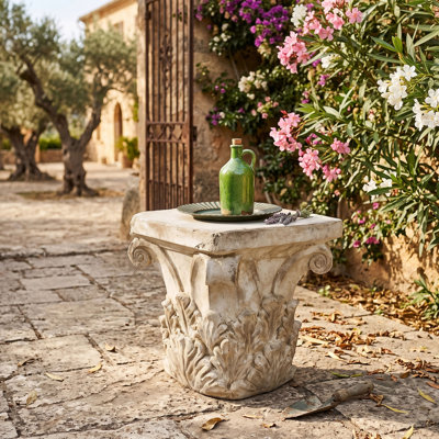 Antique Stone Corinthian Column Pedestal for Indoor and Outdoor Display
