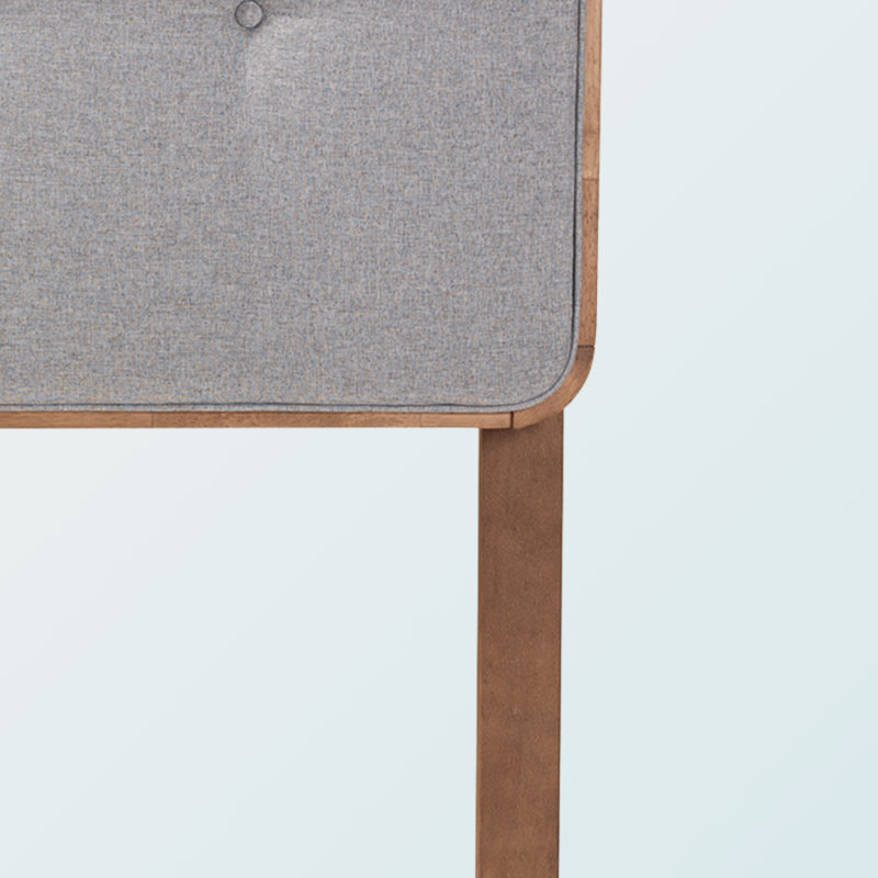 Tête de lit pour grand lit capitonnée Cascadia gris clair / noyer H 58,17 po x l 62,35 po x P 1,47 po, Grand lit