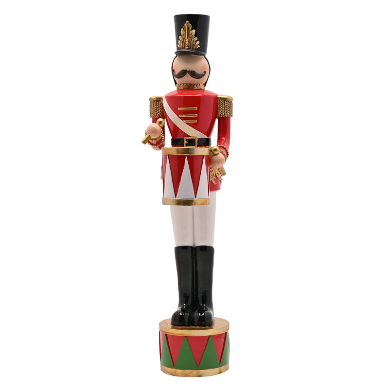 Figurines & Sculptures