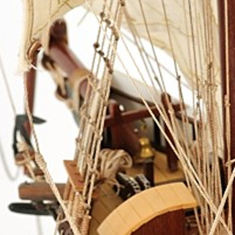 Bateau décoratif 26 "peint en noir et blanc 1847 Harvey 26"