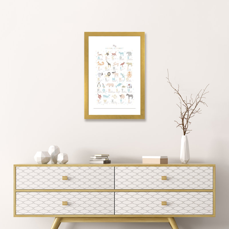 «Neutral Animal Alphabet», reproduction d'impression, H 24 po x l 16 po x P 1 po, Papier encadré doré, Blanc