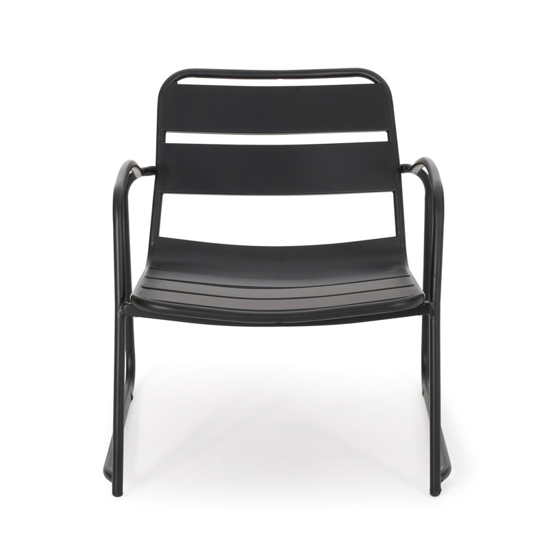 Détendez-vous dans le style avec une chaise en fer noir mat pour la cour et le patio, 24,68 po Hauteur, fer de 13,38 lb, profondeur parfaite de 23,95 po,