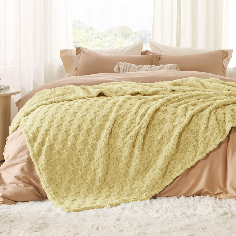 Couverture polaire à carreaux Bedsure, décoration intérieure mignonne, 274 cm × 229 cm, Très grand lit, Sucre roux