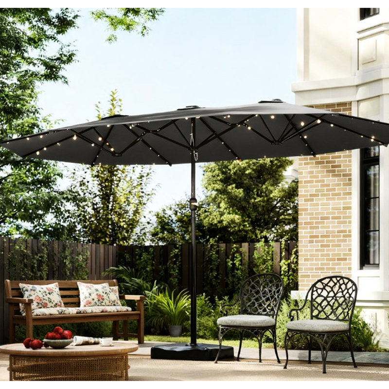 Parasol de patio avec 36 lumières à DEL solaires et auvent double, structure en acier avec 12 nervures de soutien, ouverture facile de la manivelle, matériau gris, 14,4 pi de longueur, 8,4 pi de largeur, 7,9 pi de hauteur, base à double DEL
