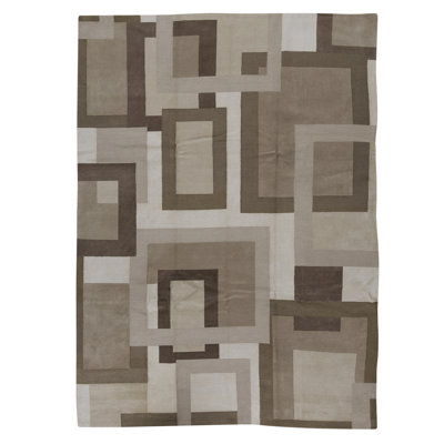 Area Rug in Ggain