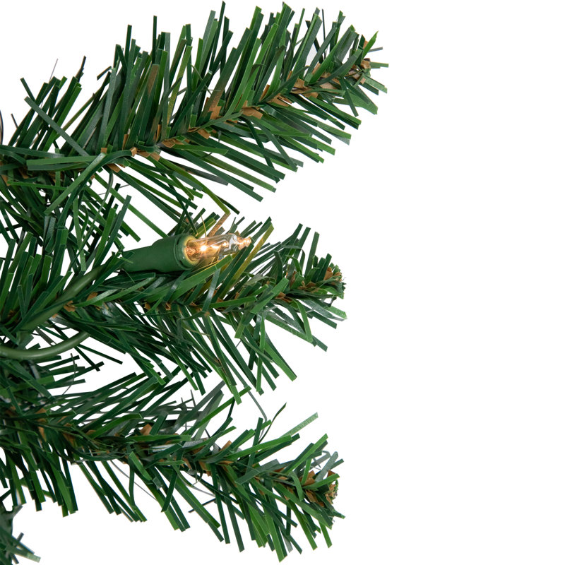 Couronne de faux pin illuminé 36 po