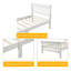Structure de lit plateforme simple - lit-bateau en bois massif avec tête / pied de lit, support à lattes de bois, sans sommier tapissier, blanc