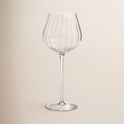 Boulder Ribbed Red Wine Glass