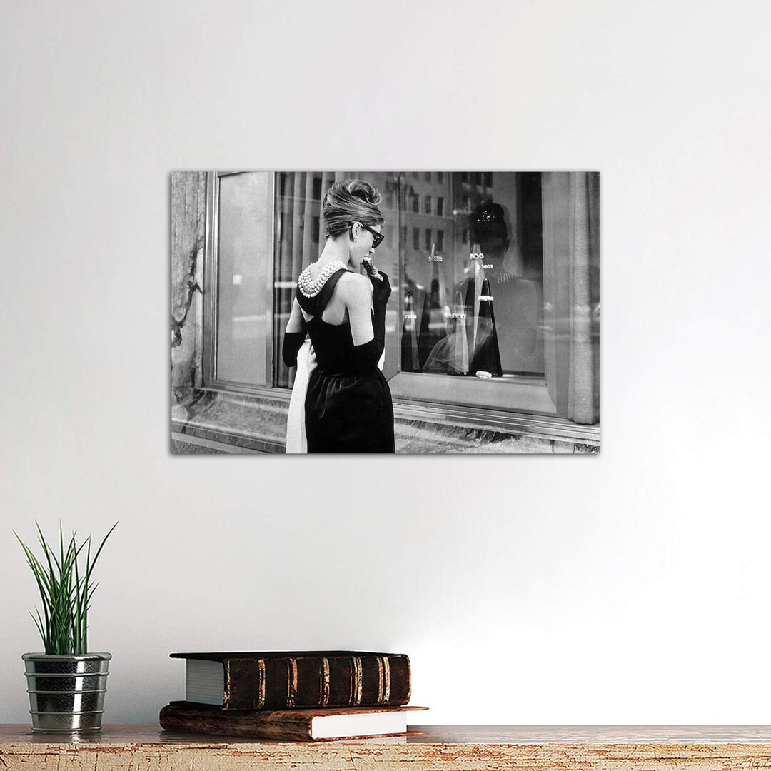 Leinwandbild Diamants Sur Canape Breakfast at Tiffany's De Blake Edwards Avec Audrey Hepburn 1961 von Rue Des Archive