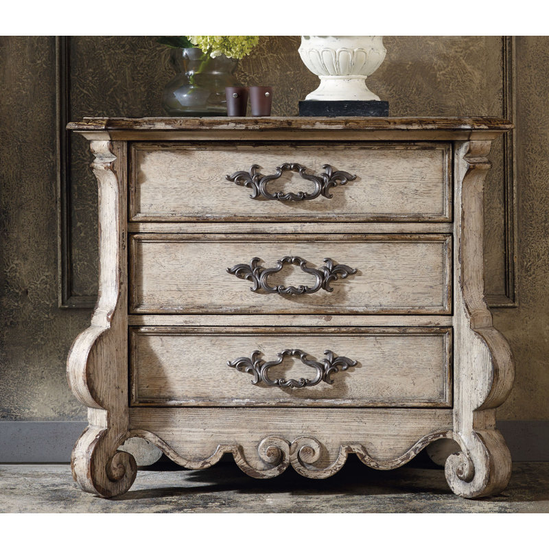 Chatelet 3 - Drawer Nightstand, Vintage White