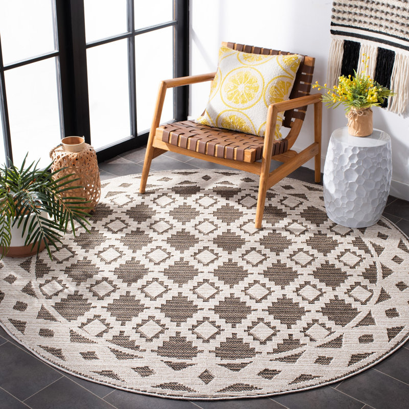 Global Performance Geometric Indoor/Outdoor Area Rug, Round 6'7"
