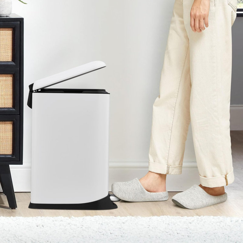 Poubelle de cuisine en acier inoxydable, 3,2 gallons avec couvercle, pédale de marche à fermeture en douceur, bac de cuisine résistant aux empreintes digitales, noir